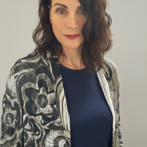 ✨ Chico’s Lace Cardigan | Muted Green • Blue • Cream | Size 1 (M 8–10) ✨ - Picture 7 of 9